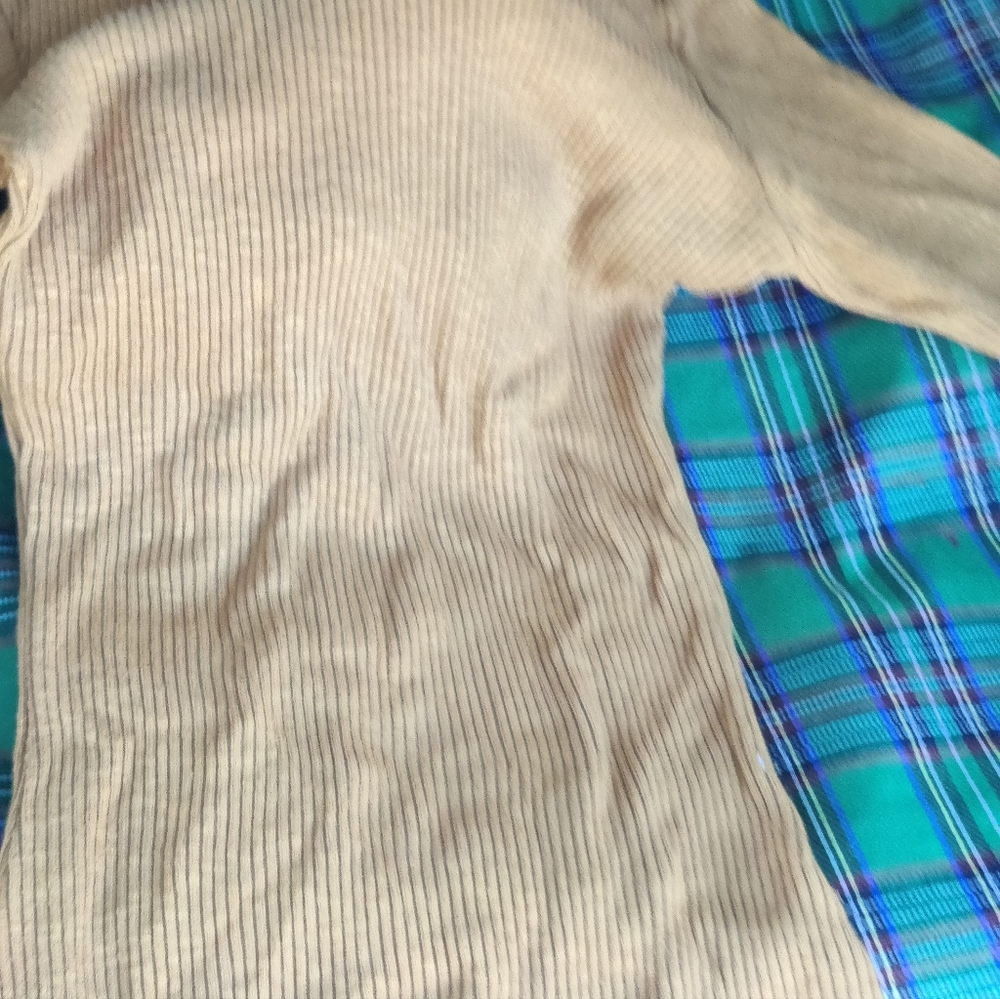 Clothes - Picture 8 of 8
